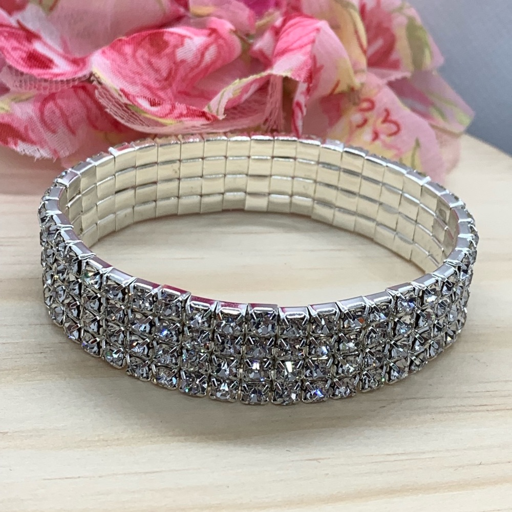 Elastic Crystal Bracelet